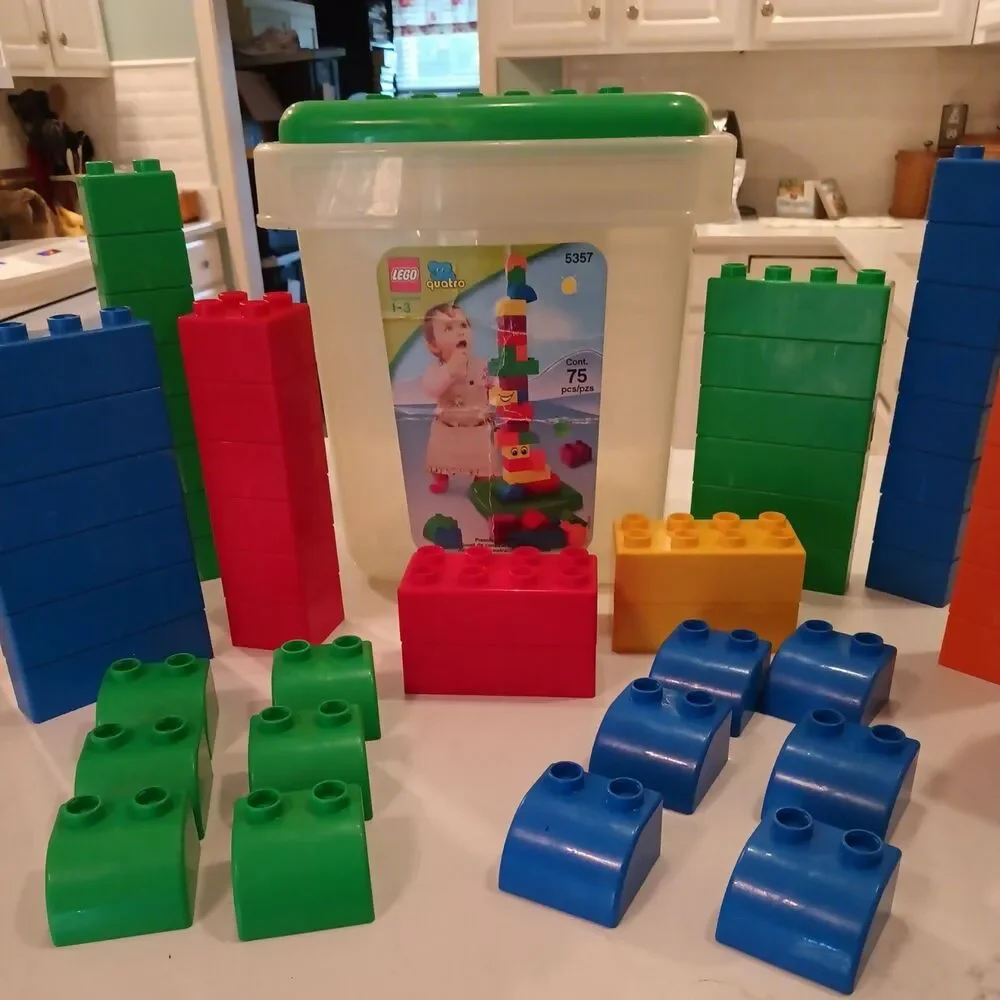 Lego Quatro 5357 Building Block Set With Storage Tub & Lid 73 Pieces Ages 1-3